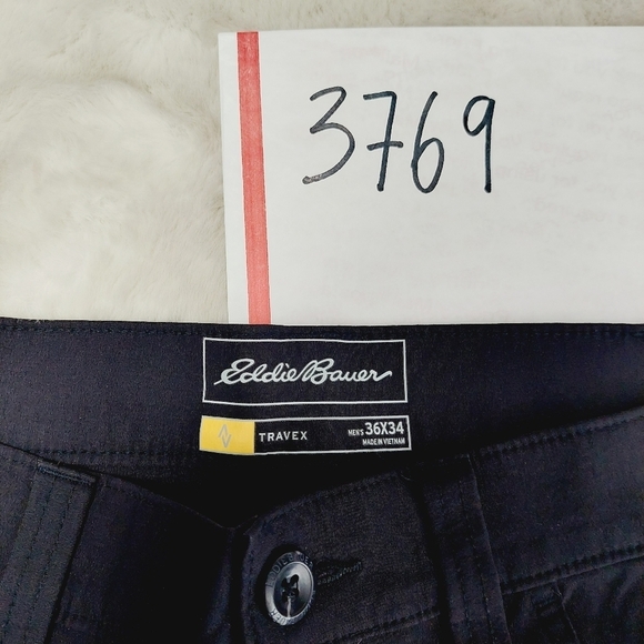 Eddie Bauer Black Mid-Rise Straight Leg Ankle Pants 3769 - Picture 7 of 7